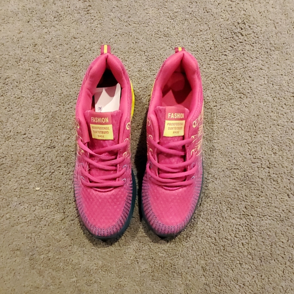 Womens Sneakers